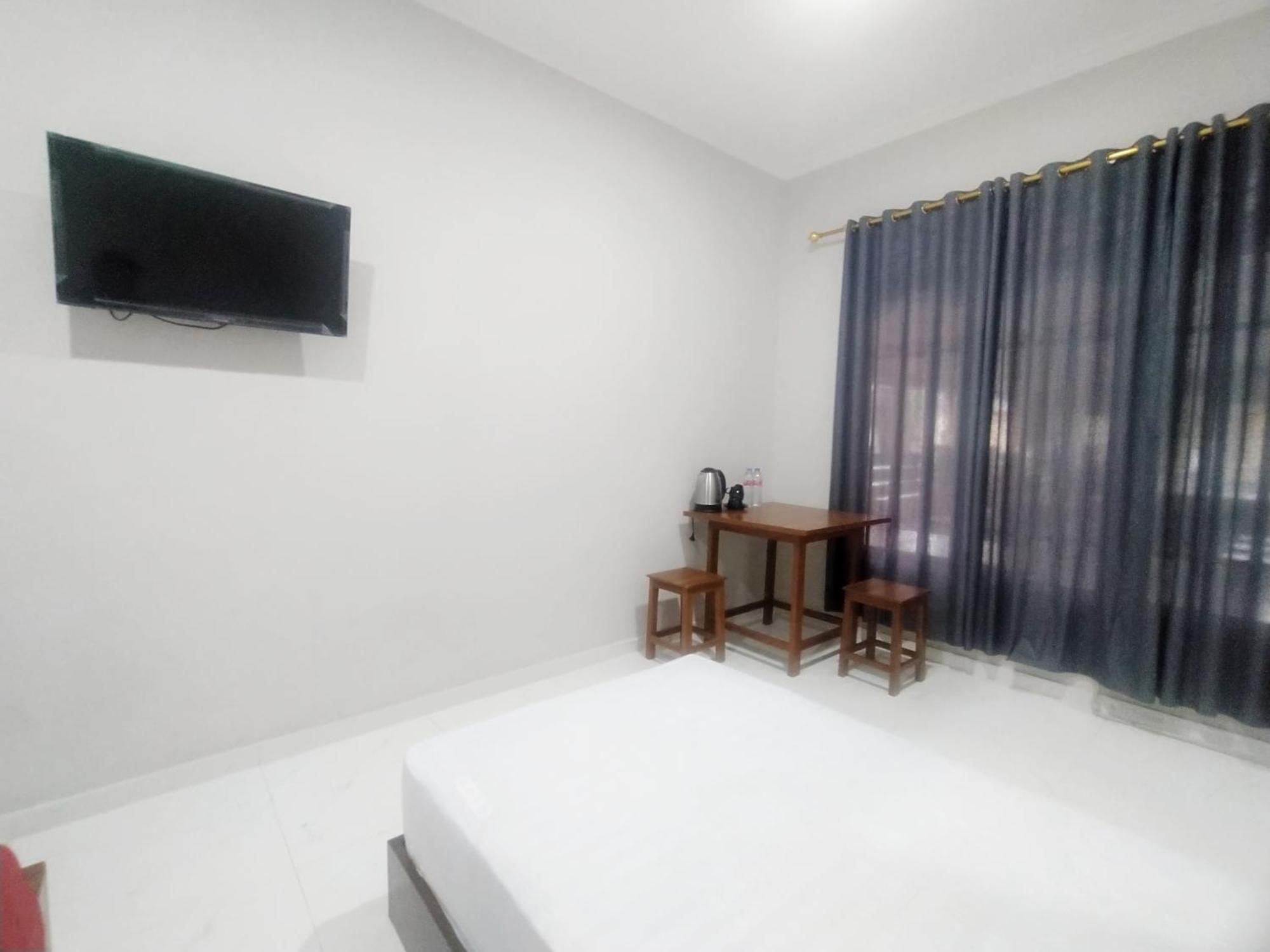 Hotel Reddoorz Syariah Near Stasiun Purwokerto Exterior foto